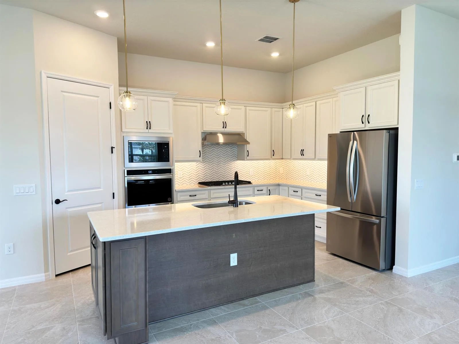 10366 Parkview Reserve Lane, Orlando, FL 32836 photo 2