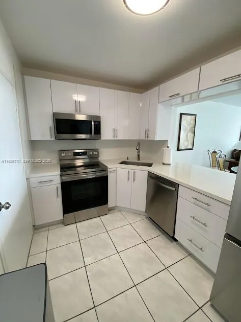 5601 Collins Ave # 1524, Miami Beach, FL 33140 photo 4