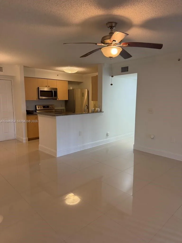 2451 Centergate Dr # 101, Miramar, FL 33025