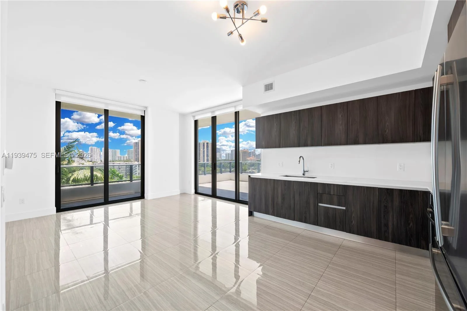 2960 NE 207th St # 817, Aventura, FL 33180 photo 3