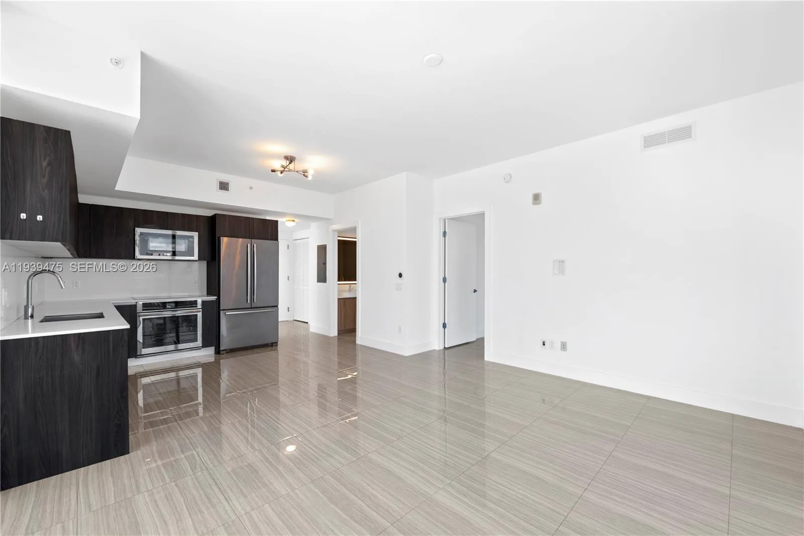 2960 NE 207th St # 817, Aventura, FL 33180 photo 7