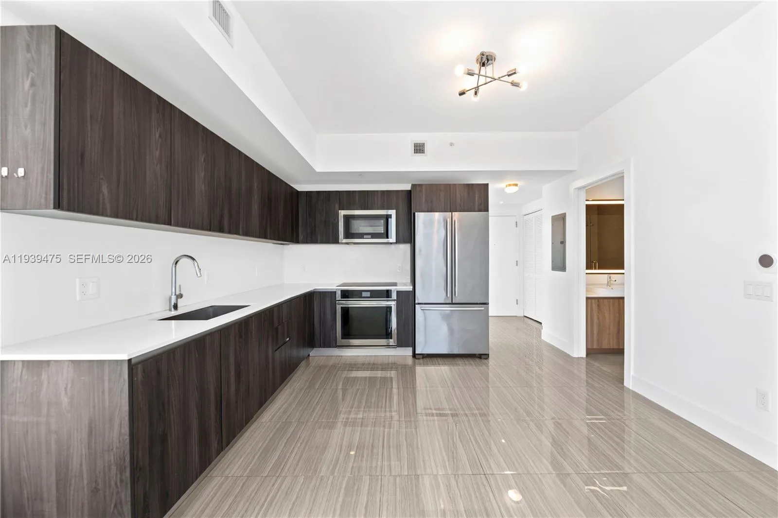 2960 NE 207th St # 817, Aventura, FL 33180 photo 8