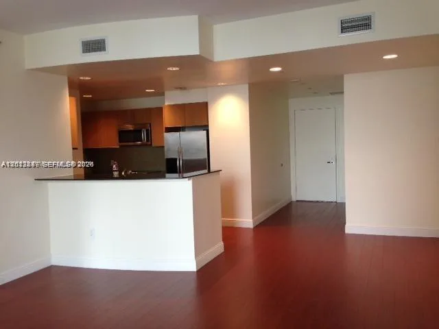 1060 Brickell Ave # 2305, Miami, FL 33131