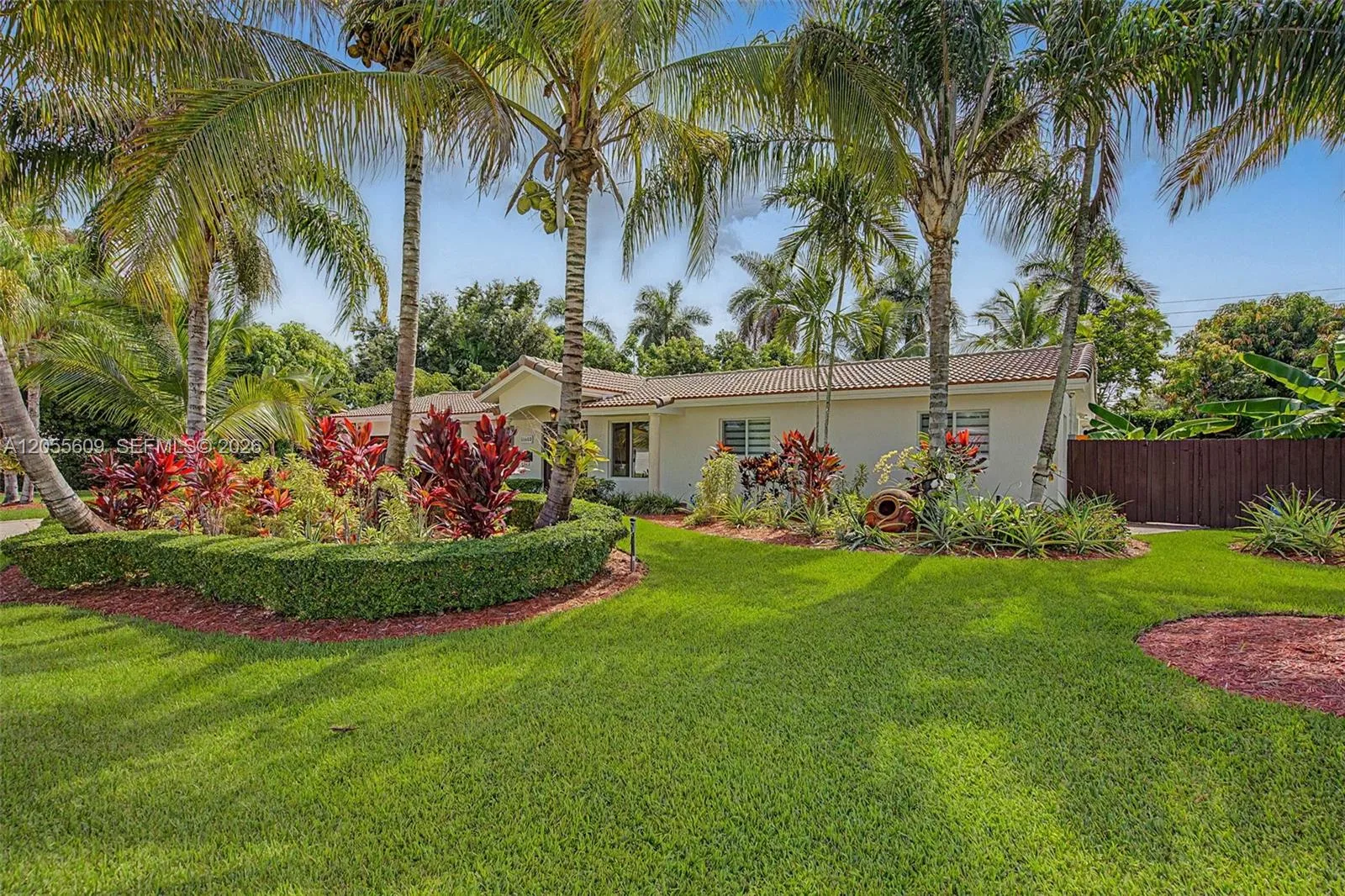 11633 SW 102nd Ct, Miami, FL 33176 photo 3