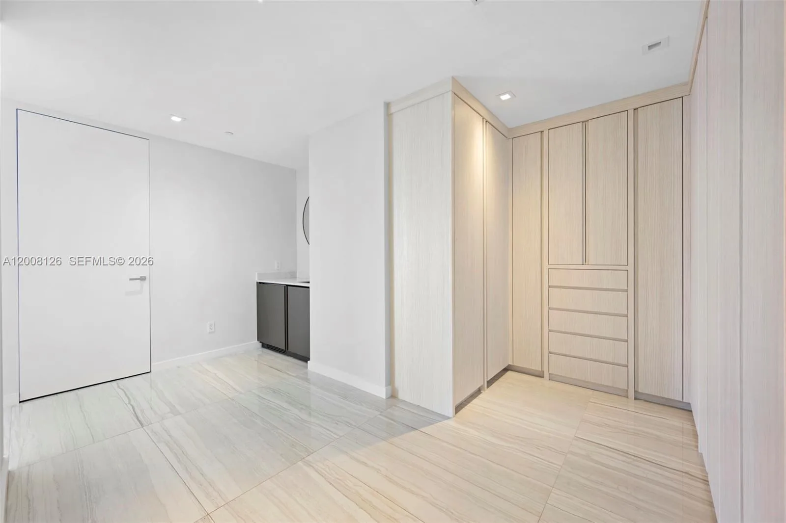 18975 Collins Ave # 700, Sunny Isles Beach, FL 33160 photo 8