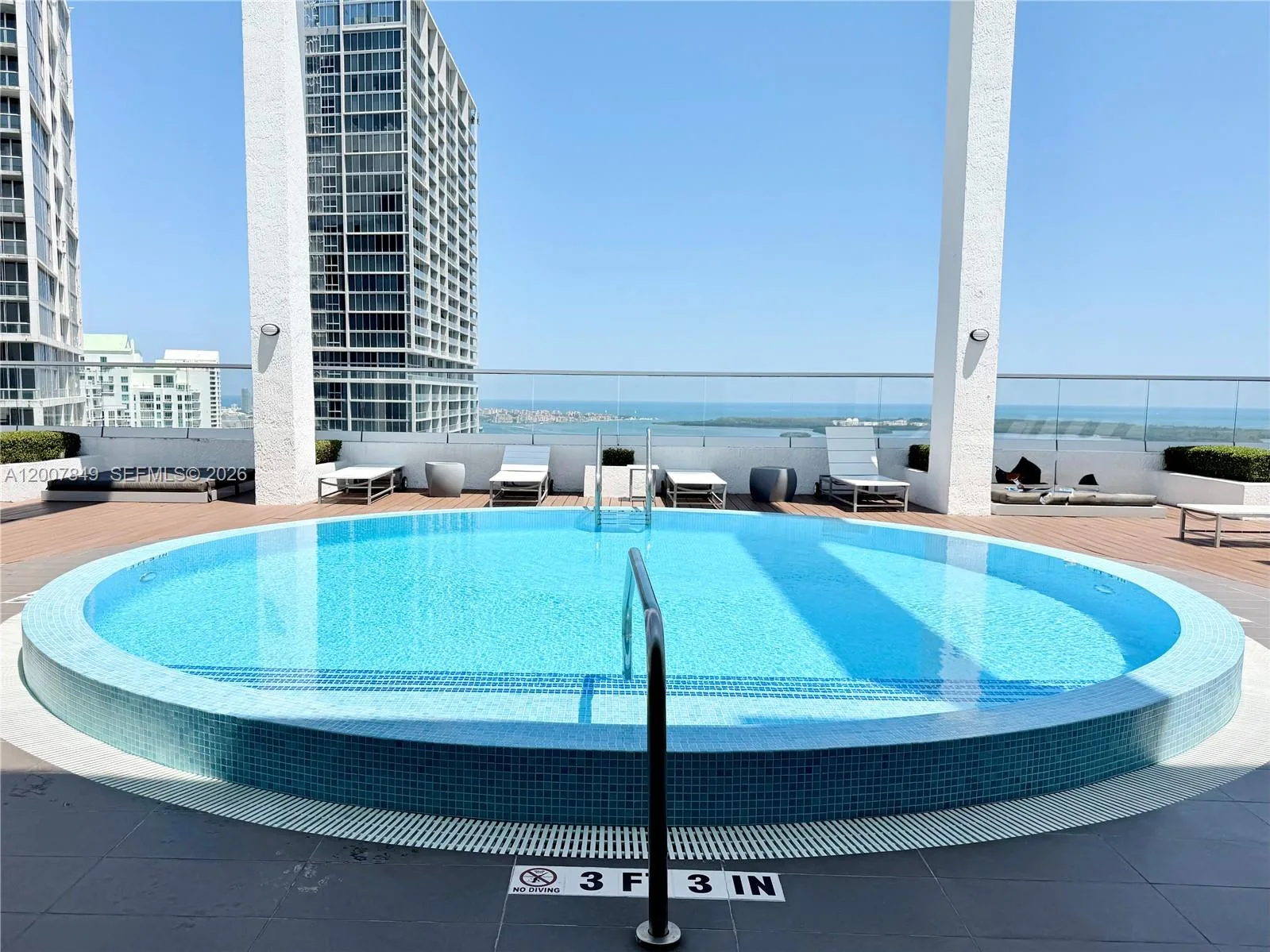 500 Brickell Ave # 802, Miami, FL 33131