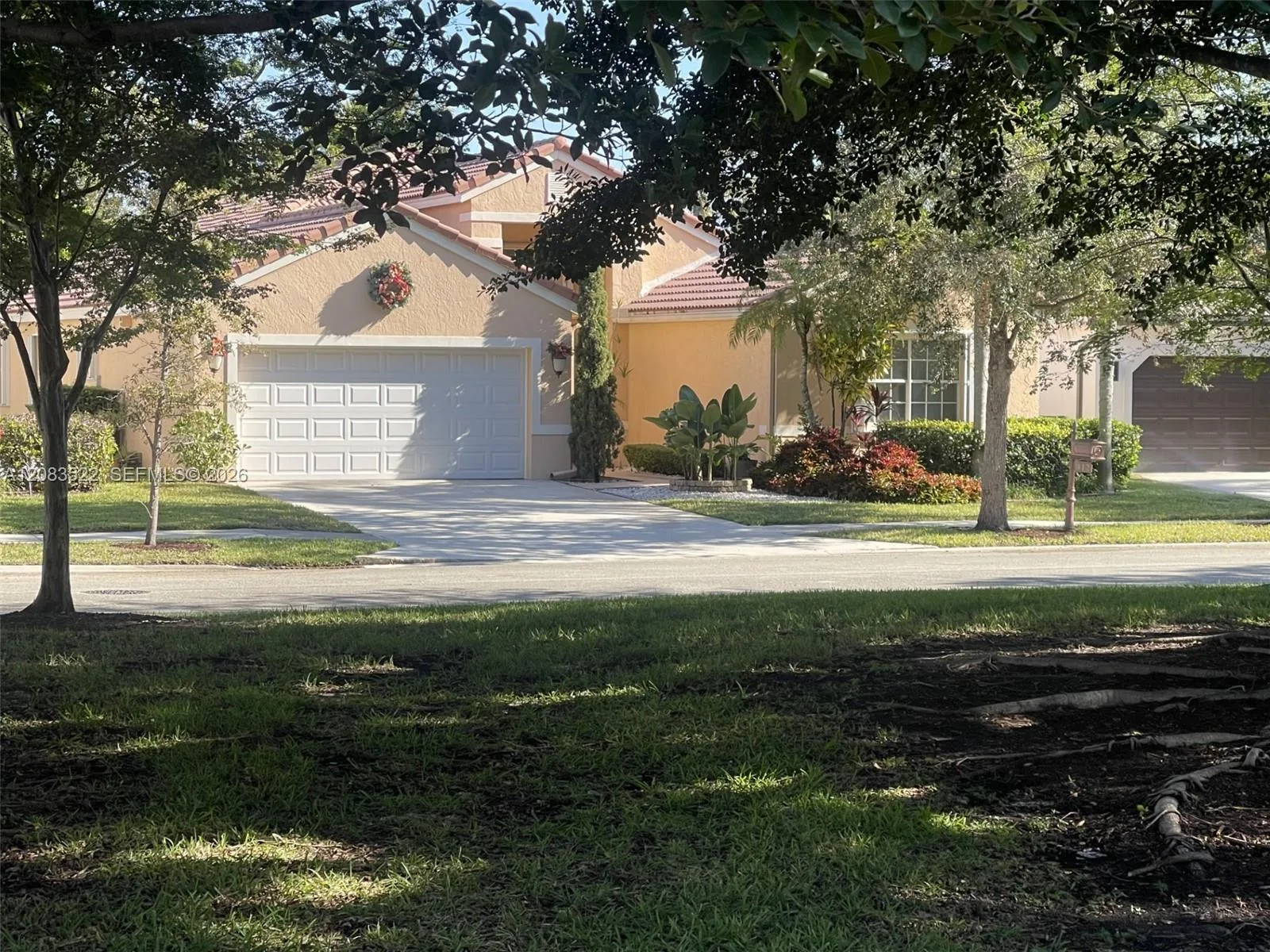 412 Cameron Dr, Weston, FL 33326