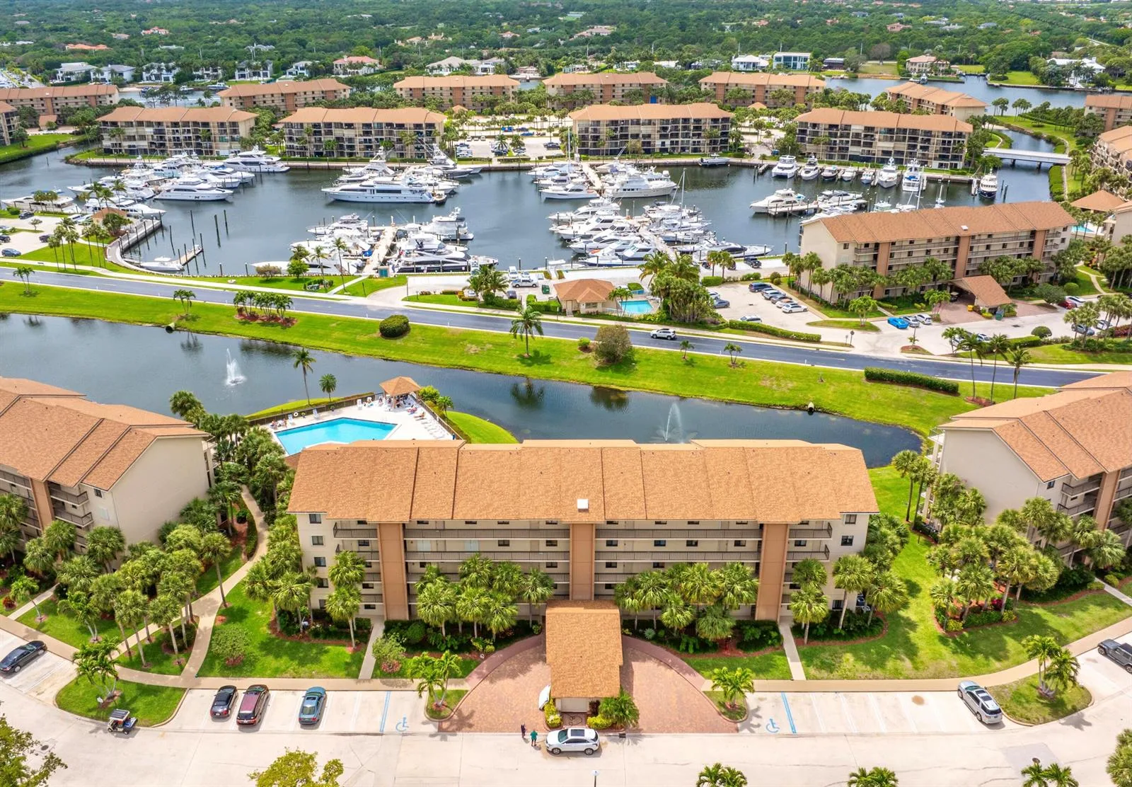 601 Seafarer Circle # 104, Jupiter, FL 33477
