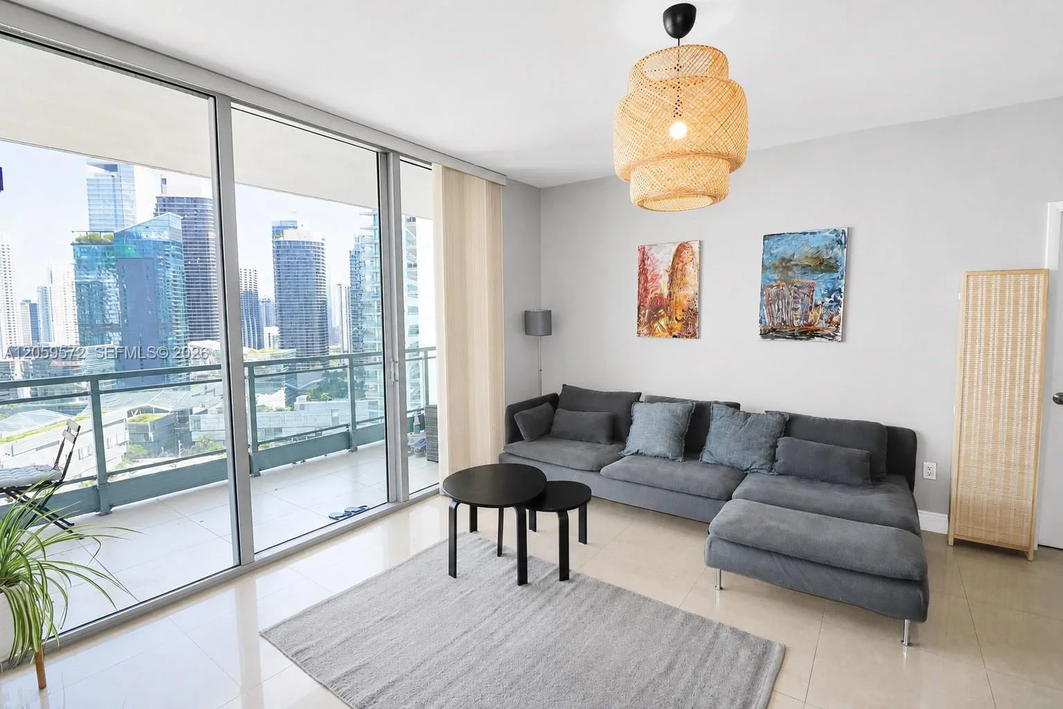 90 SW 3rd St # 3212, Miami, FL 33130 photo 2