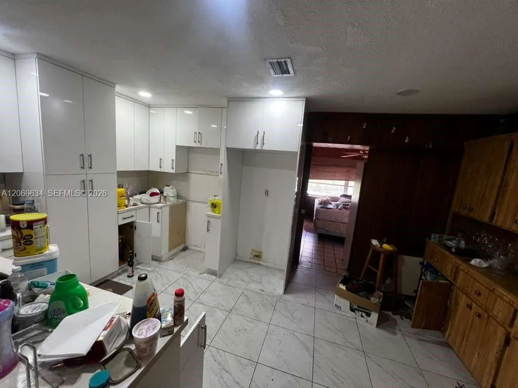 7516 NW 67th Ave, Tamarac, FL 33321 photo 8