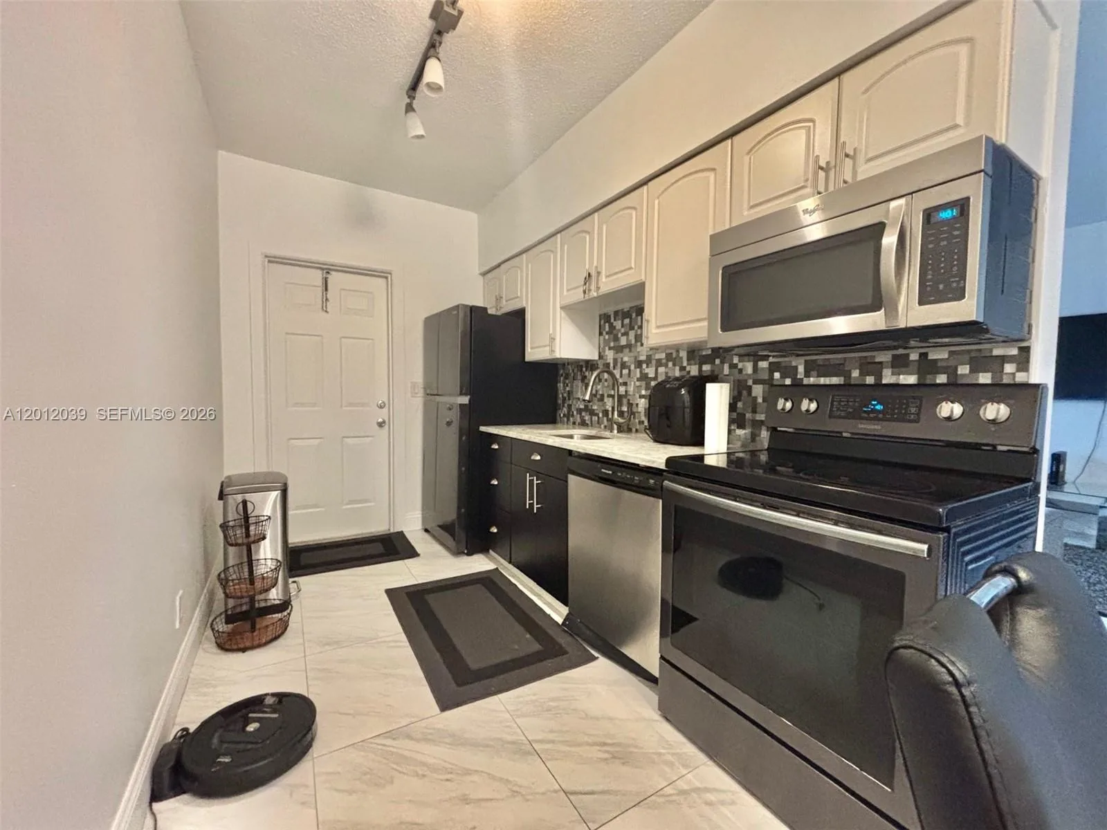 2200 S Ocean Dr # N109, Hollywood, FL 33019
