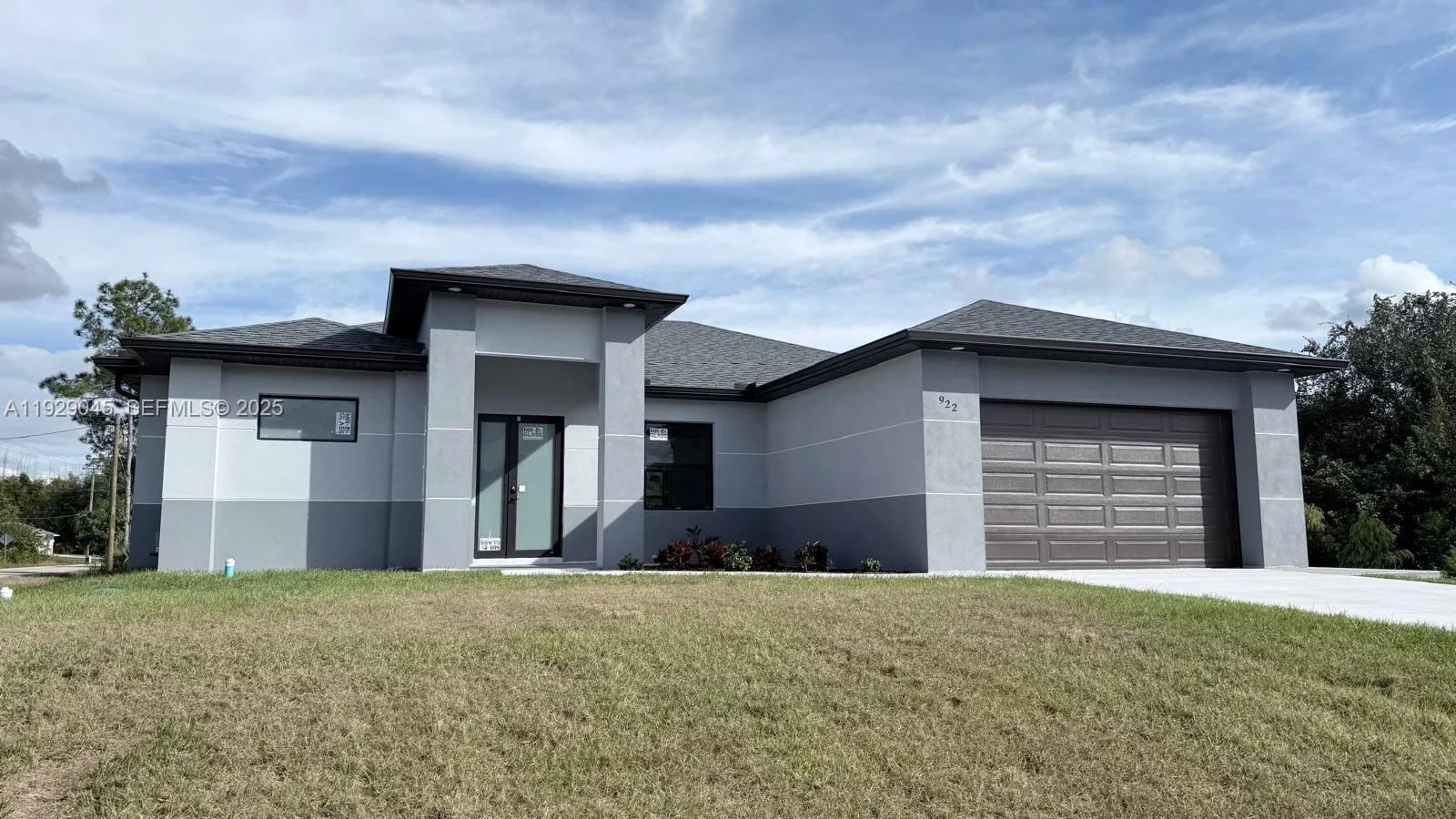 922 RICHMOND AVE N, Lehigh Acres, FL 33972
