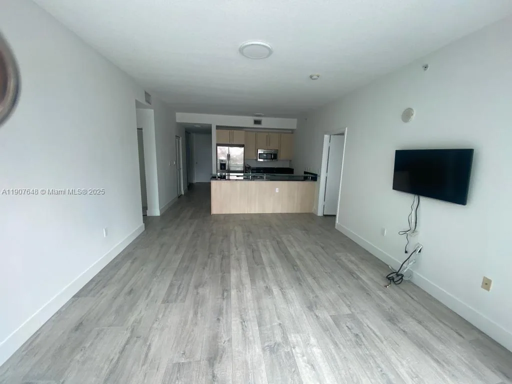 1111 SW 1st Ave # 2217-N, Miami, FL 33130