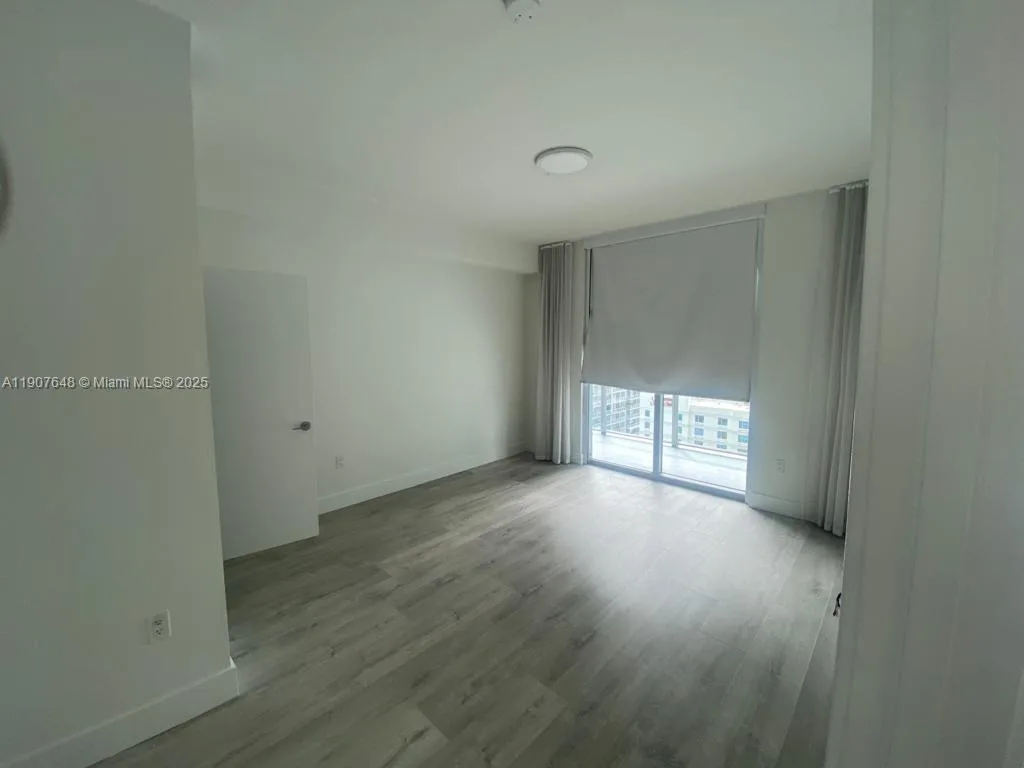1111 SW 1st Ave # 2217-N, Miami, FL 33130 photo 4