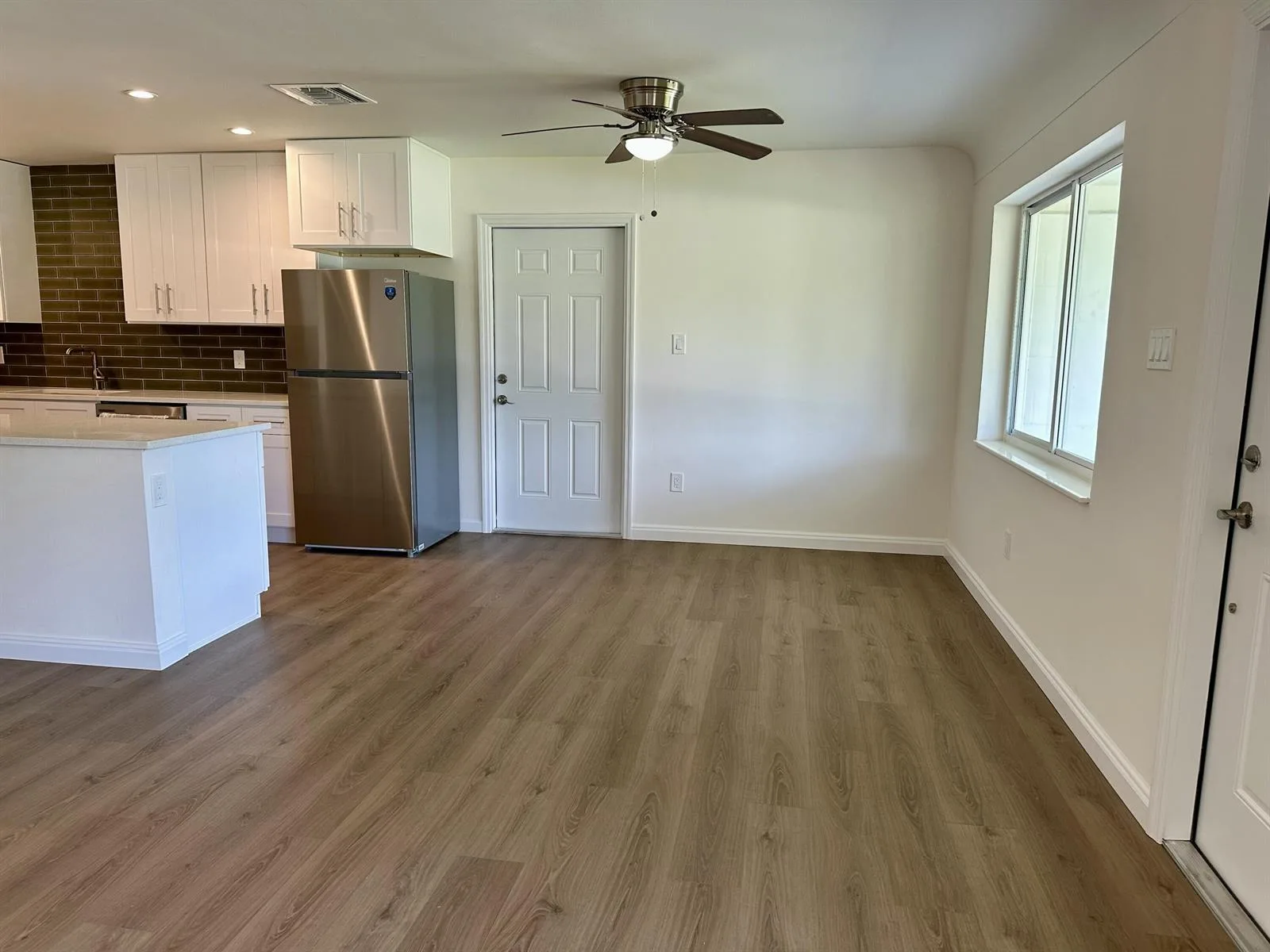 1913 WYOMING Avenue, Fort Pierce, FL 34982 photo 5