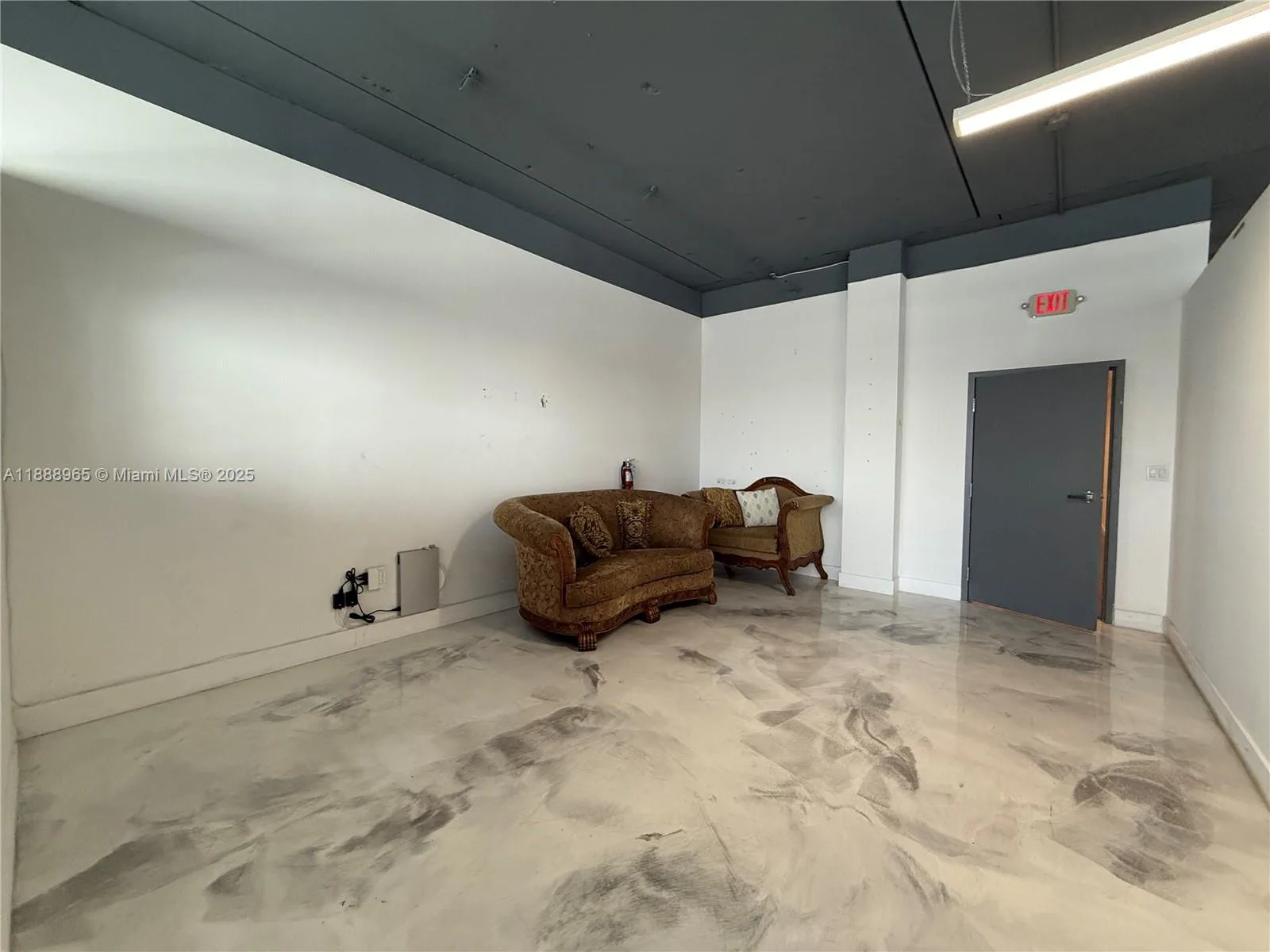 42 NW 27th Ave # 302, Miami, FL 33125 photo 3