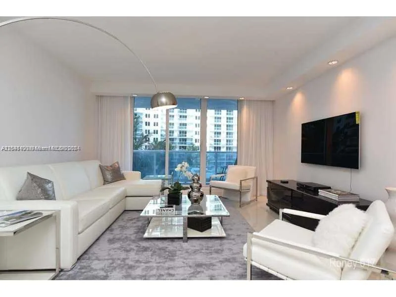 2301 Collins Ave # 617, Miami Beach, FL 33139 photo 2