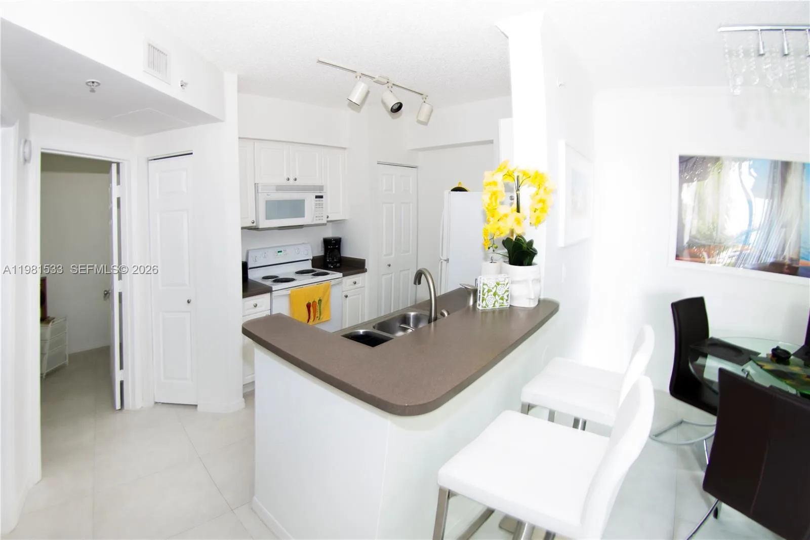 17145 N Bay Rd # 4402, Sunny Isles Beach, FL 33160 photo 7