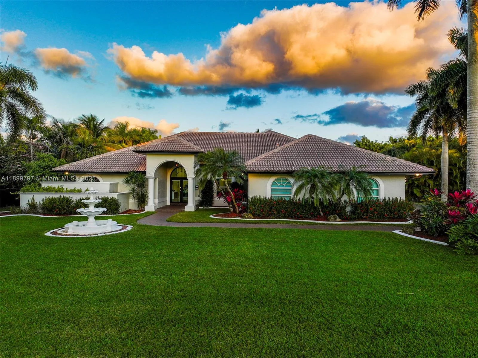 3152 SW 147th Ave, Davie, FL 33330 photo 2