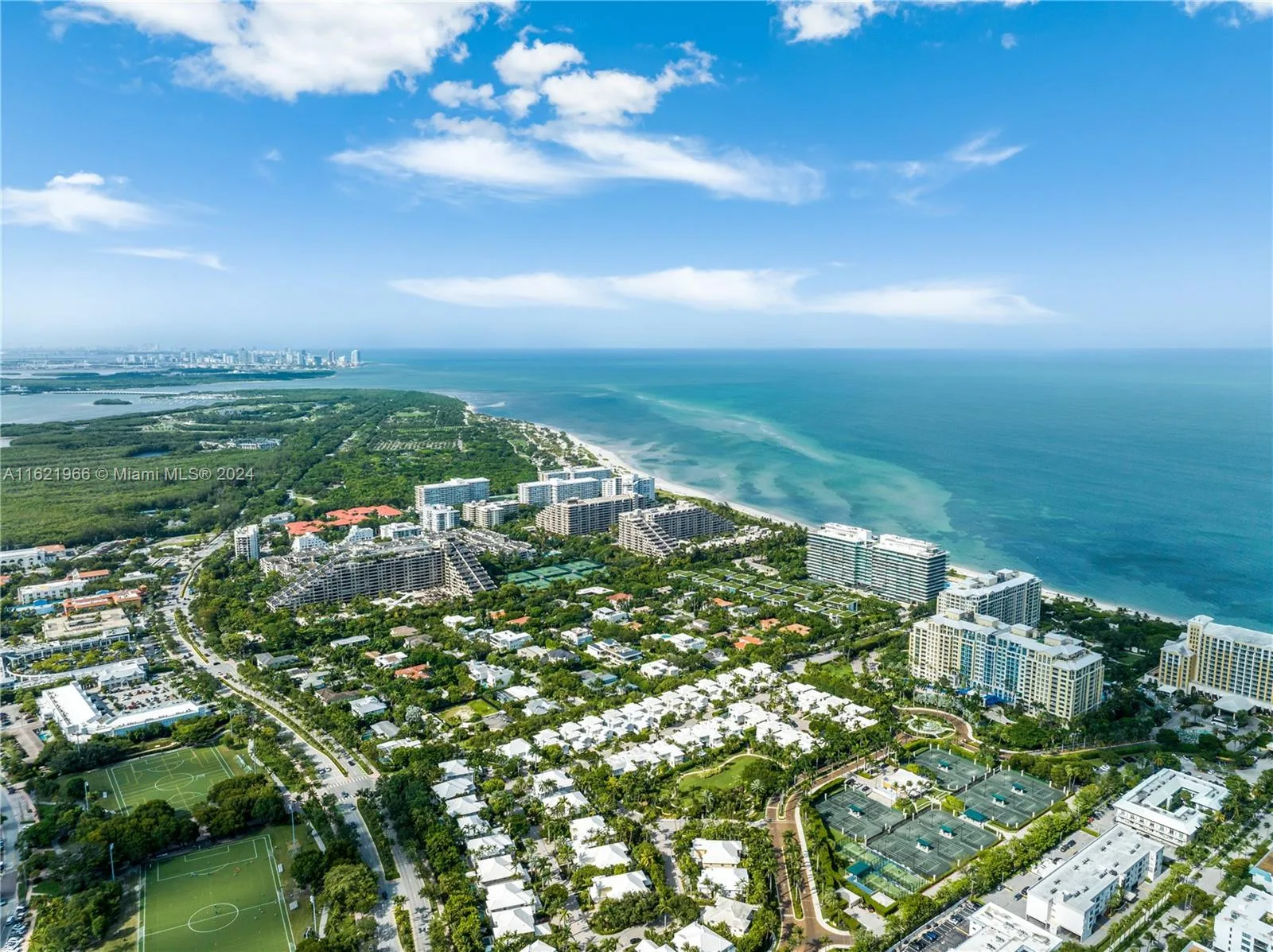 Grand Bay Residences – photo 23