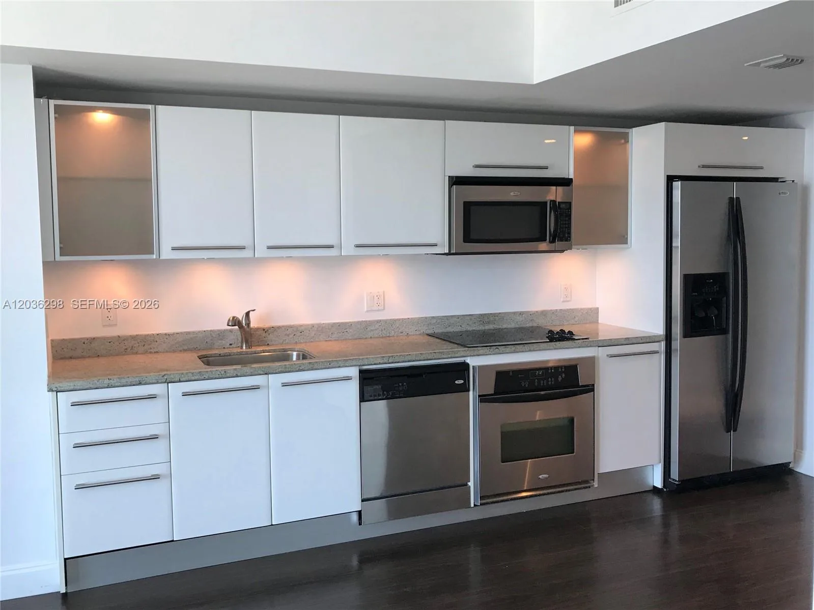 185 SW 7th St # 3806, Miami, FL 33130