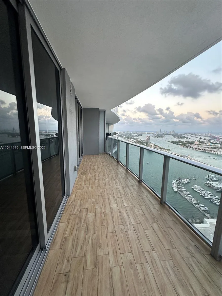 488 NE 18th St # 4408, Miami, FL 33132 photo 9