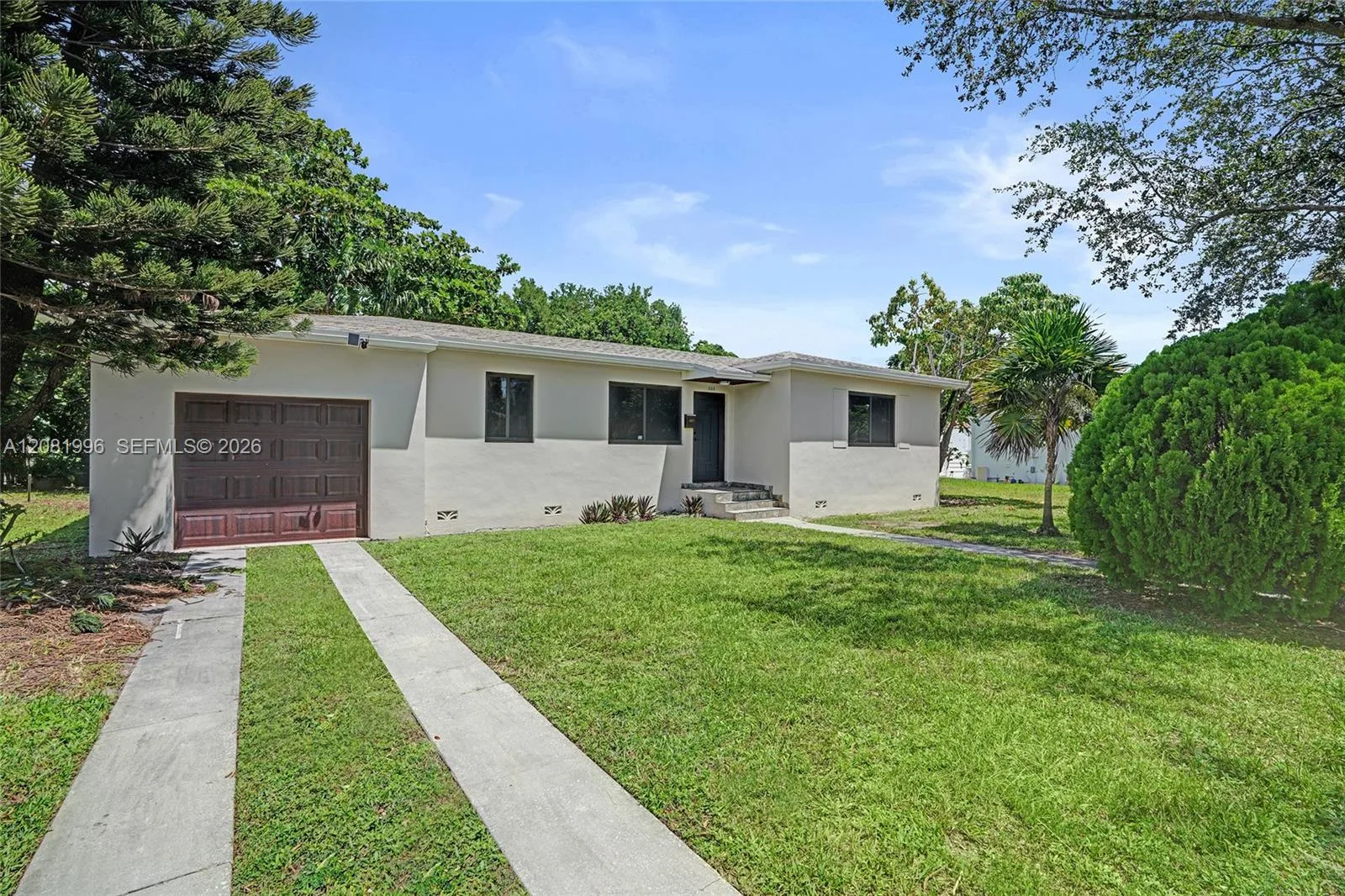 555 NW 124th St, North Miami, FL 33168