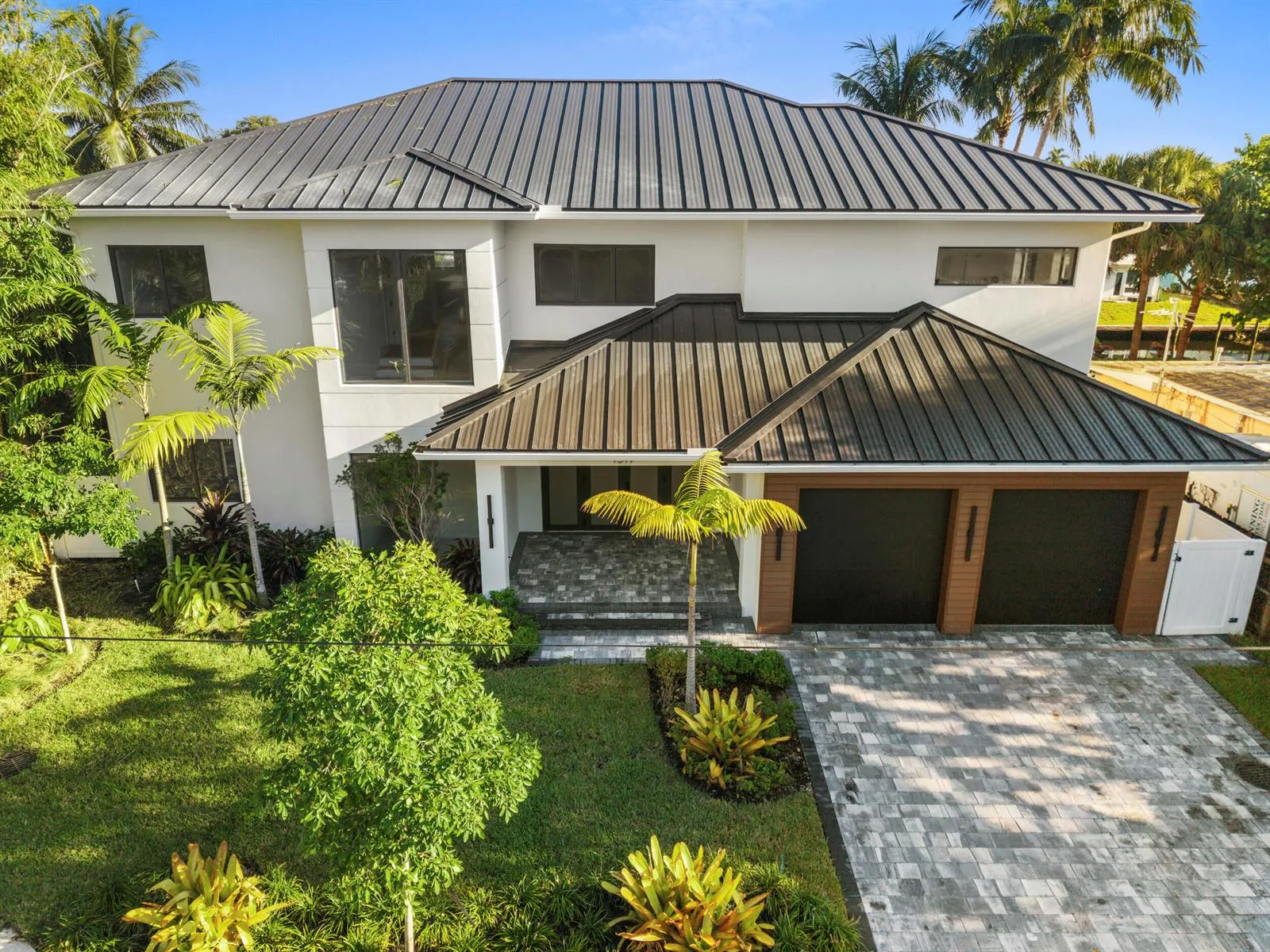 1317 TANGELO Isle, Fort Lauderdale, FL 33315