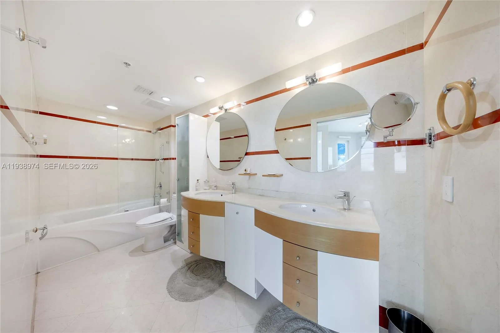 110 Washington Ave # 2606, Miami Beach, FL 33139 photo 8
