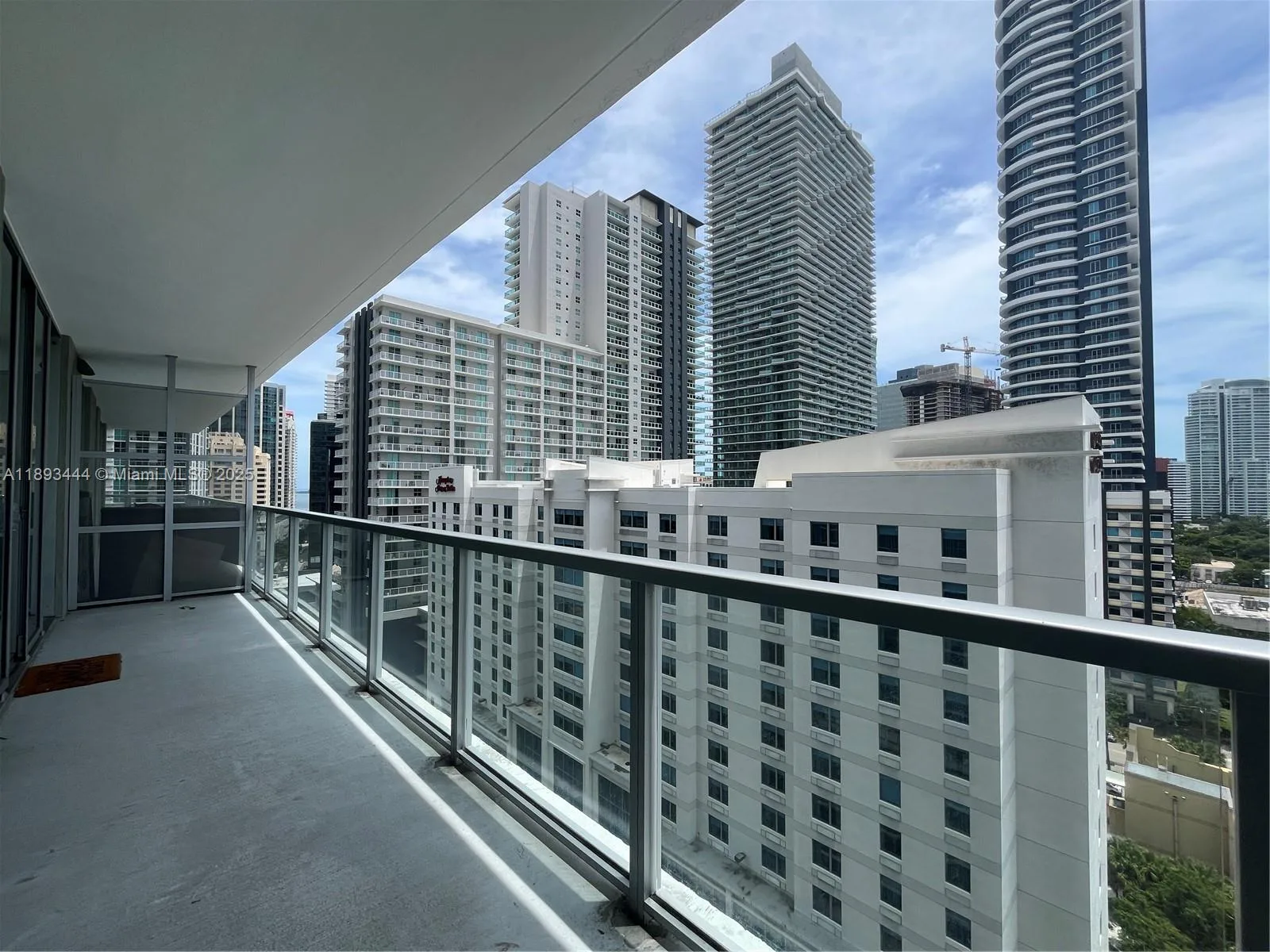 79 SW 12th St # 2808-S, Miami, FL 33130 photo 2