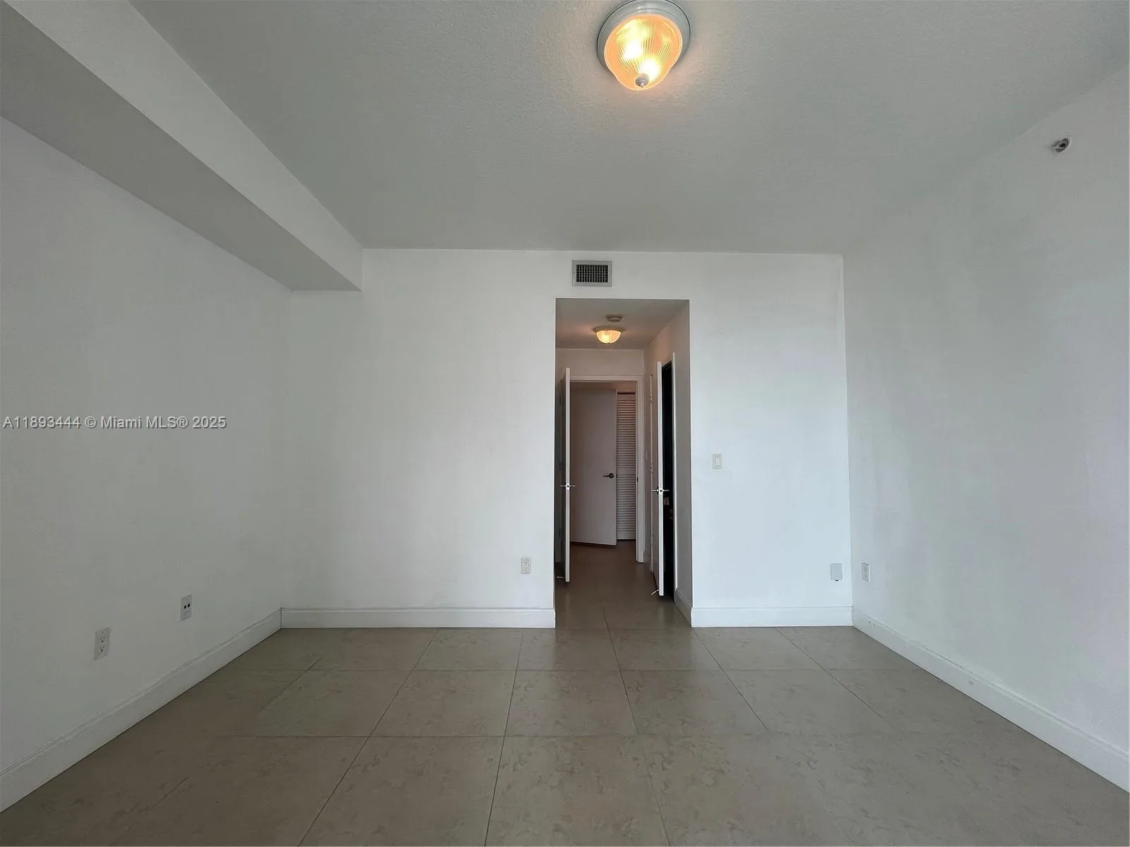 79 SW 12th St # 2808-S, Miami, FL 33130 photo 8
