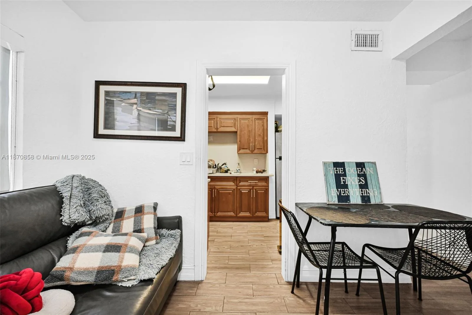 1784 Marseille Dr, Miami Beach, FL 33141 photo 11