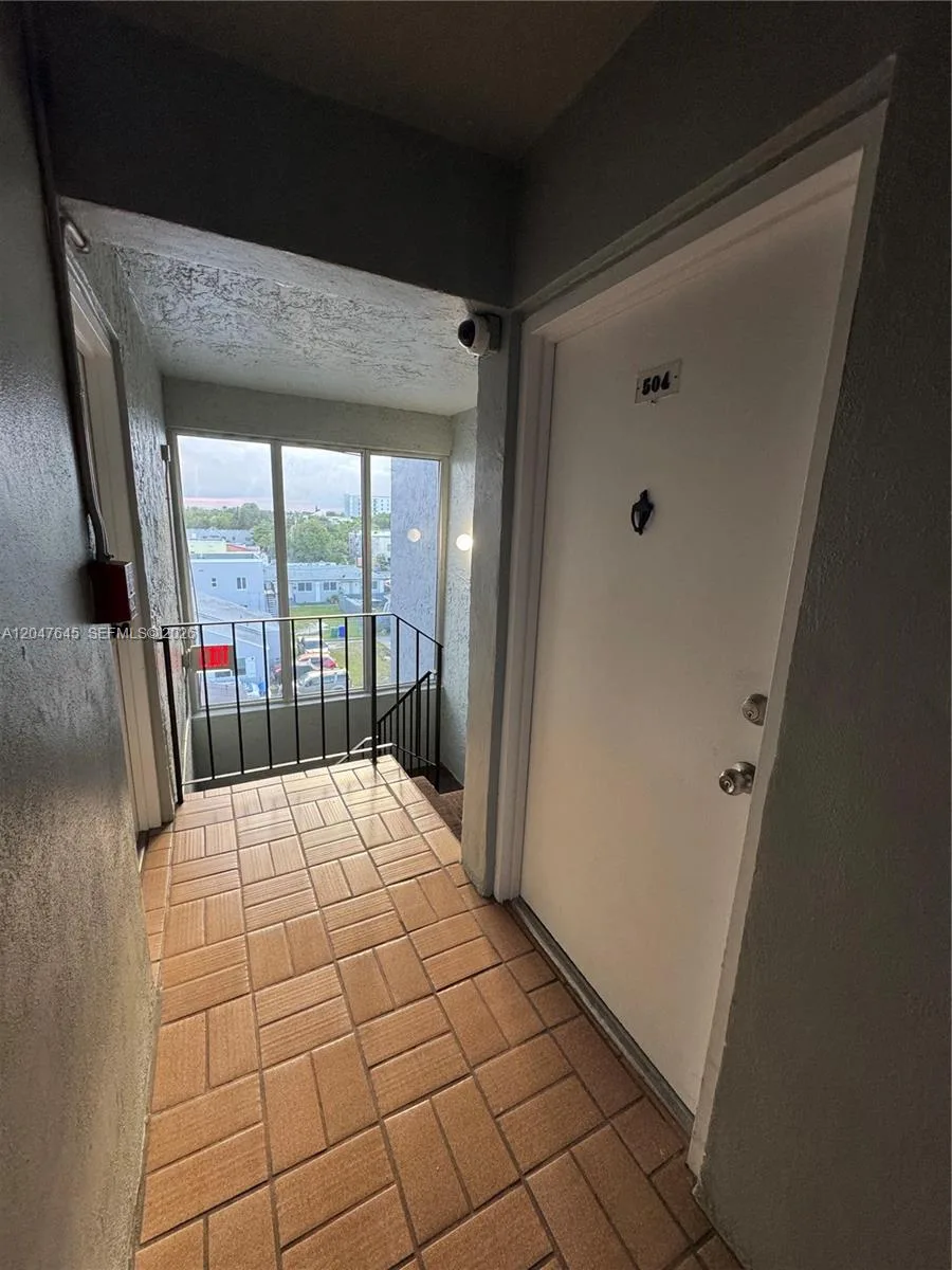 1933 SW 7th St # 504, Miami, FL 33135 photo 12