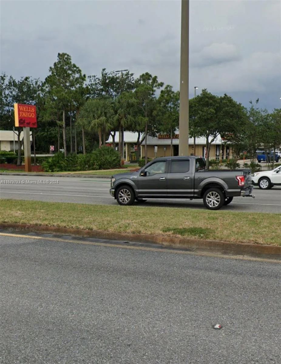5547 SE Federal Hwy, Stuart, FL 34997 photo 4