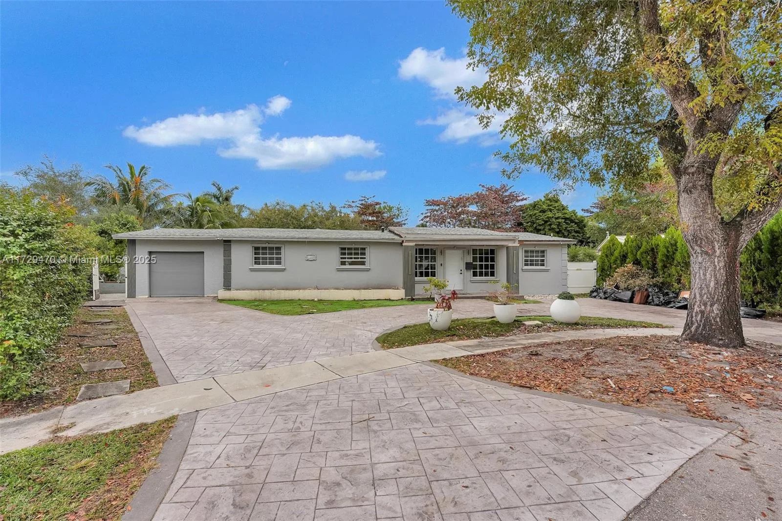 18600 NE 7th Ct, North Miami Beach, FL 33179