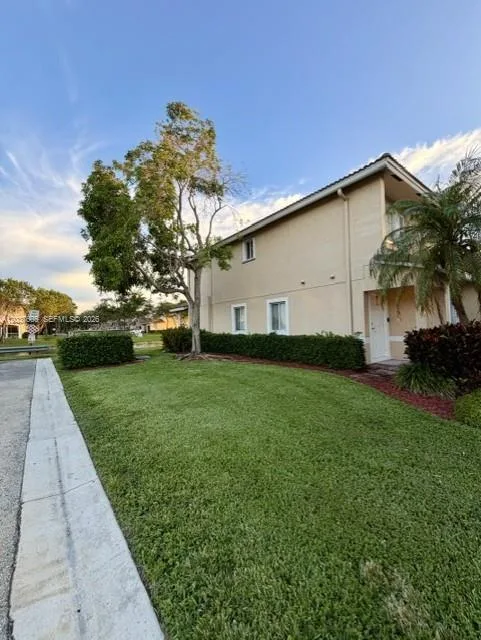 8968 Lancaster St, Tamarac, FL 33321 photo 3