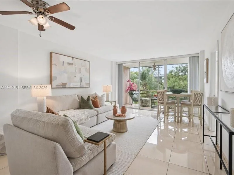117 Royal Park Dr # 3F, Oakland Park, FL 33309