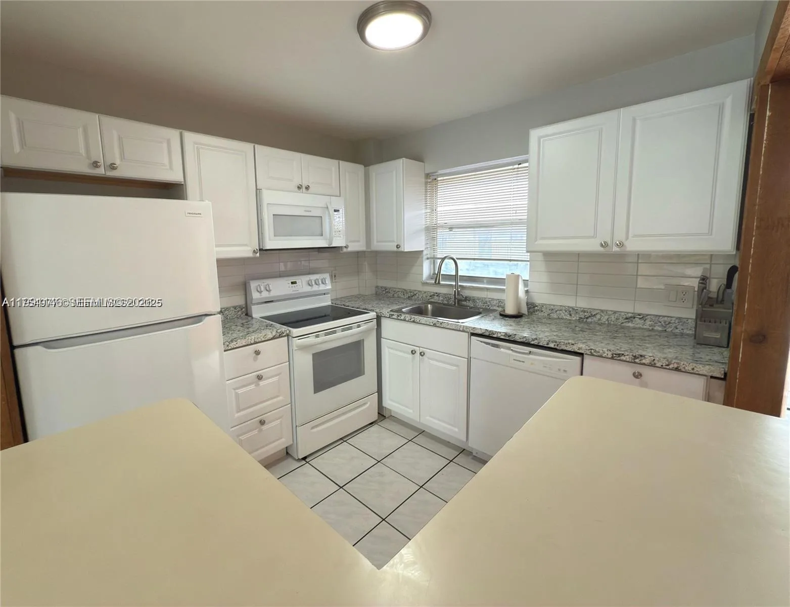 805 W Oakland Park Blvd # D19, Oakland Park, FL 33311 photo 9