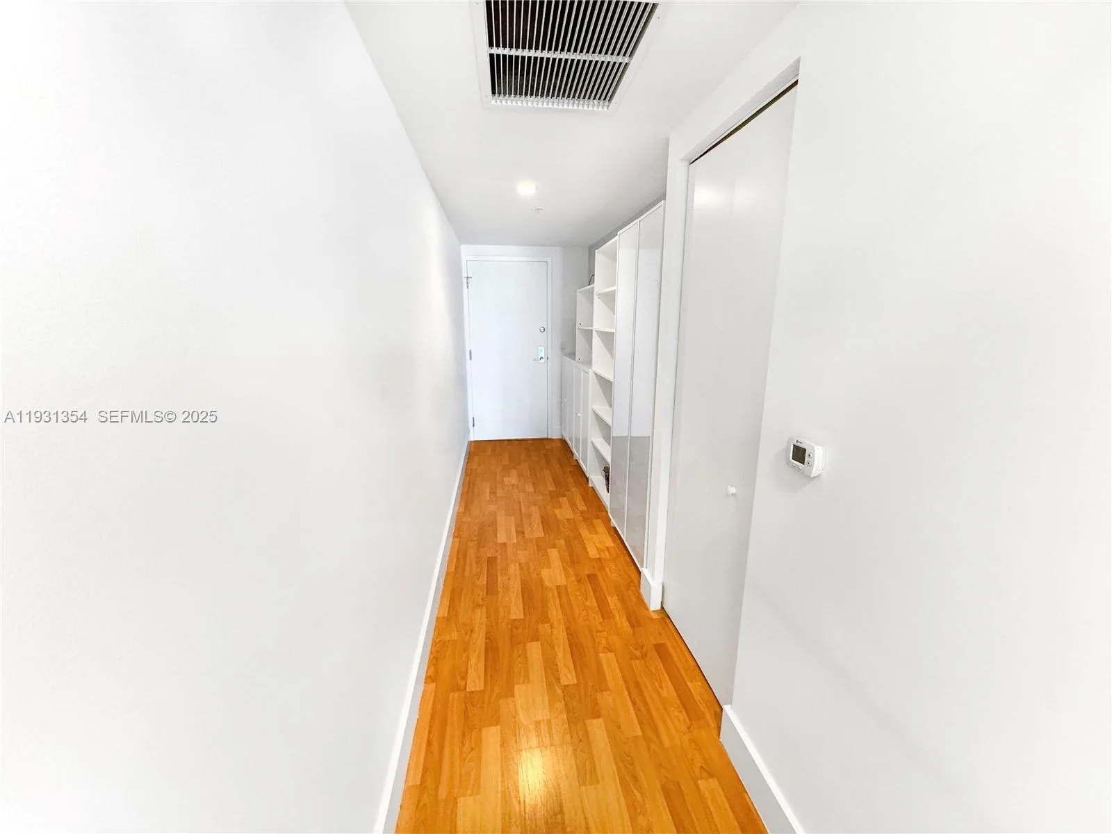 185 SW 7th St # 2701, Miami, FL 33130 photo 10