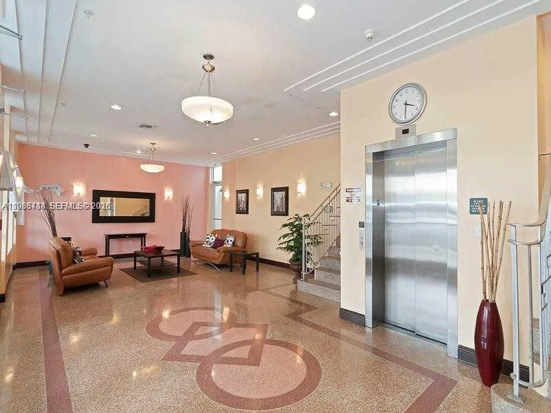7326 Collins Ave # 208, Miami Beach, FL 33141 photo 7