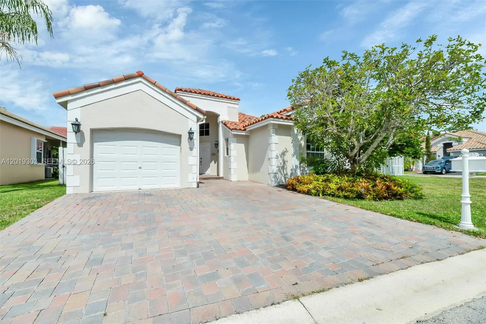 535 Somerset Way, Weston, FL 33326