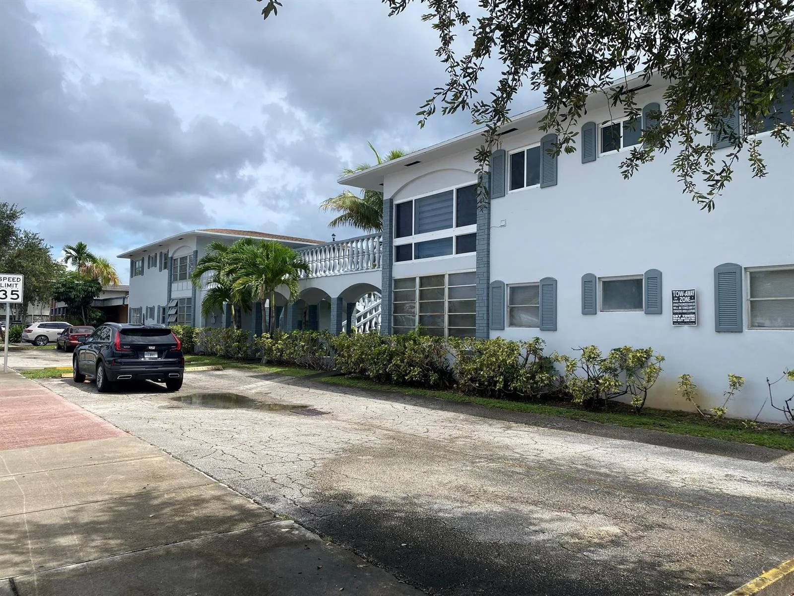 5112 HOLLYWOOD Boulevard # 25, Hollywood, FL 33021
