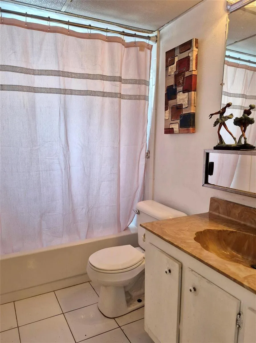 2840 Somerset Drive # 208m, Lauderdale Lakes, FL 33311 photo 8