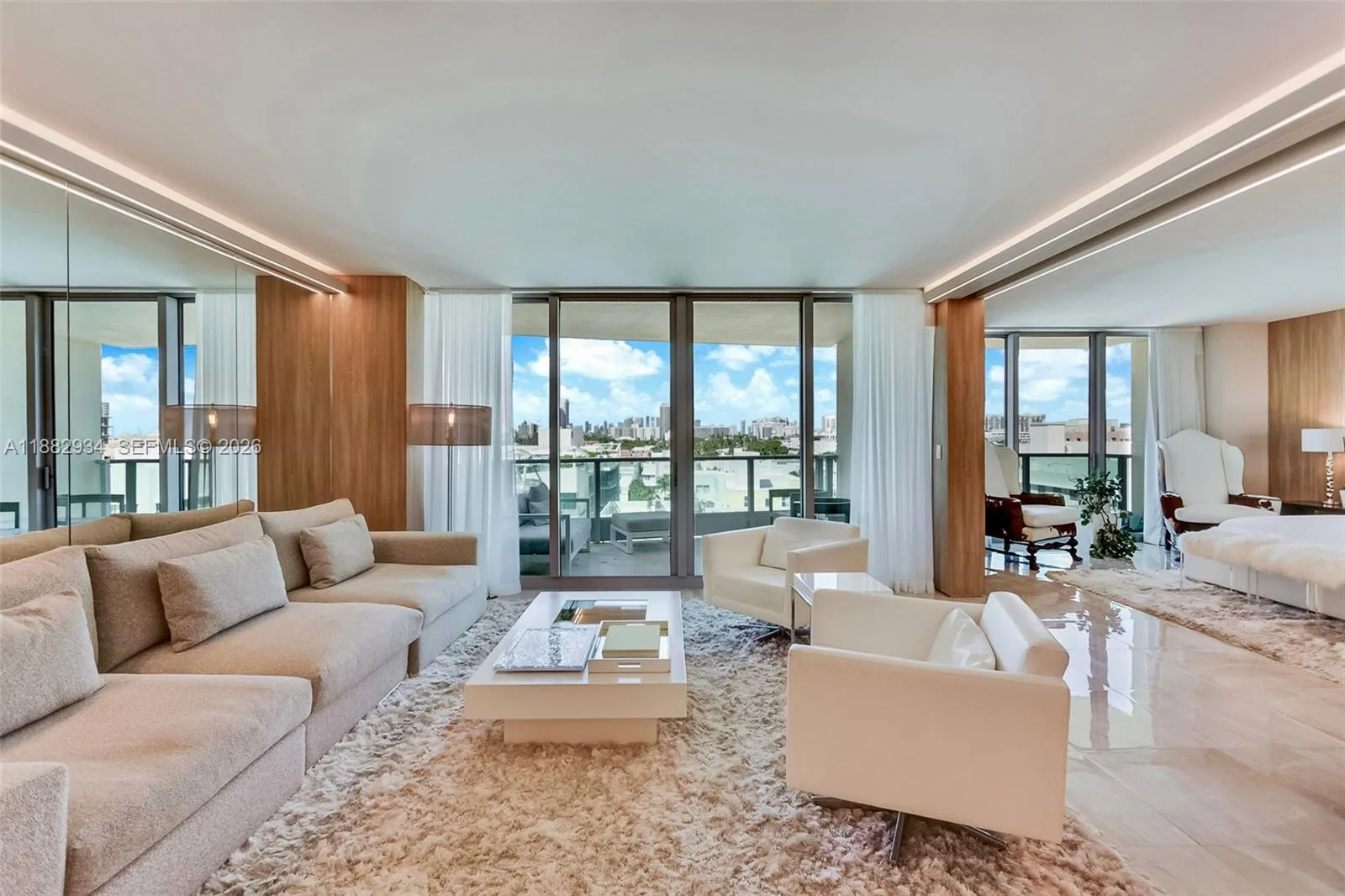 1455 Ocean Dr # 811, Miami Beach, FL 33139 photo 2