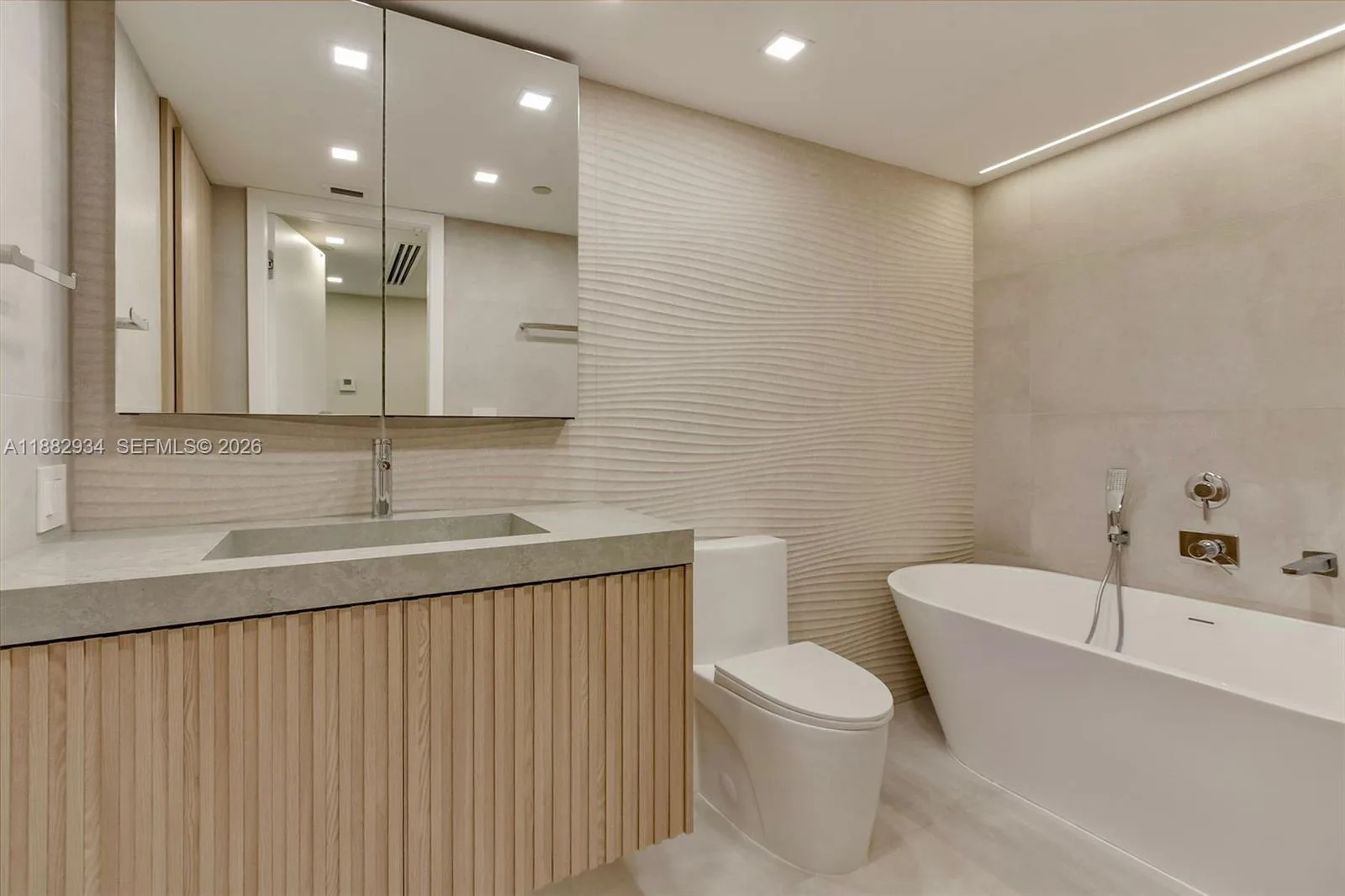 1455 Ocean Dr # 811, Miami Beach, FL 33139 photo 5
