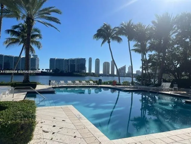 3105 NE 184th St # 7202, Aventura, FL 33160