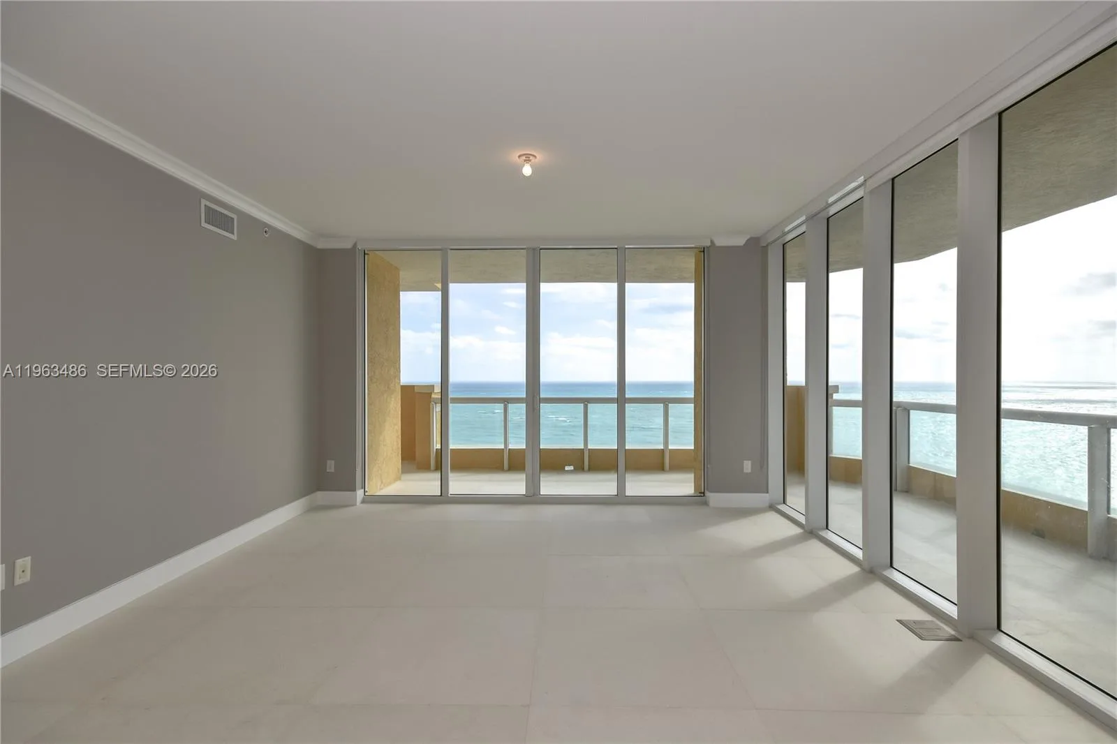 17875 Collins Ave # 2706, Sunny Isles Beach, FL 33160 photo 2