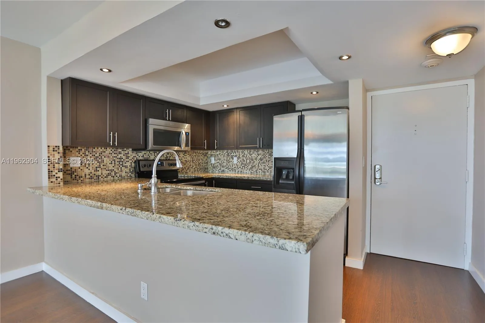 600 NE 36th St # 507, Miami, FL 33137 photo 4