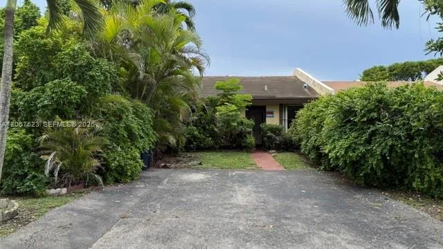 5416 SW 138th Ave, Miami, FL 33175