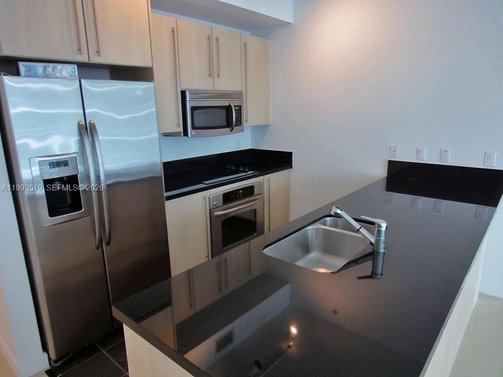 1111 SW 1 AV # 1715-N, Miami, FL 33130 photo 2